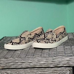 Old navy snakeskin slip on sneaker